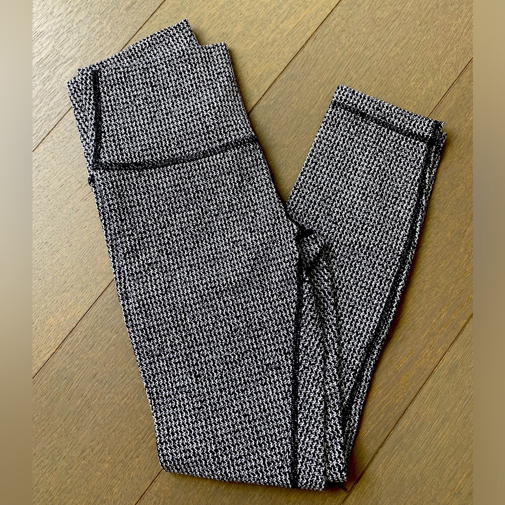 Lululemon Knit Leggings (Size 6)
